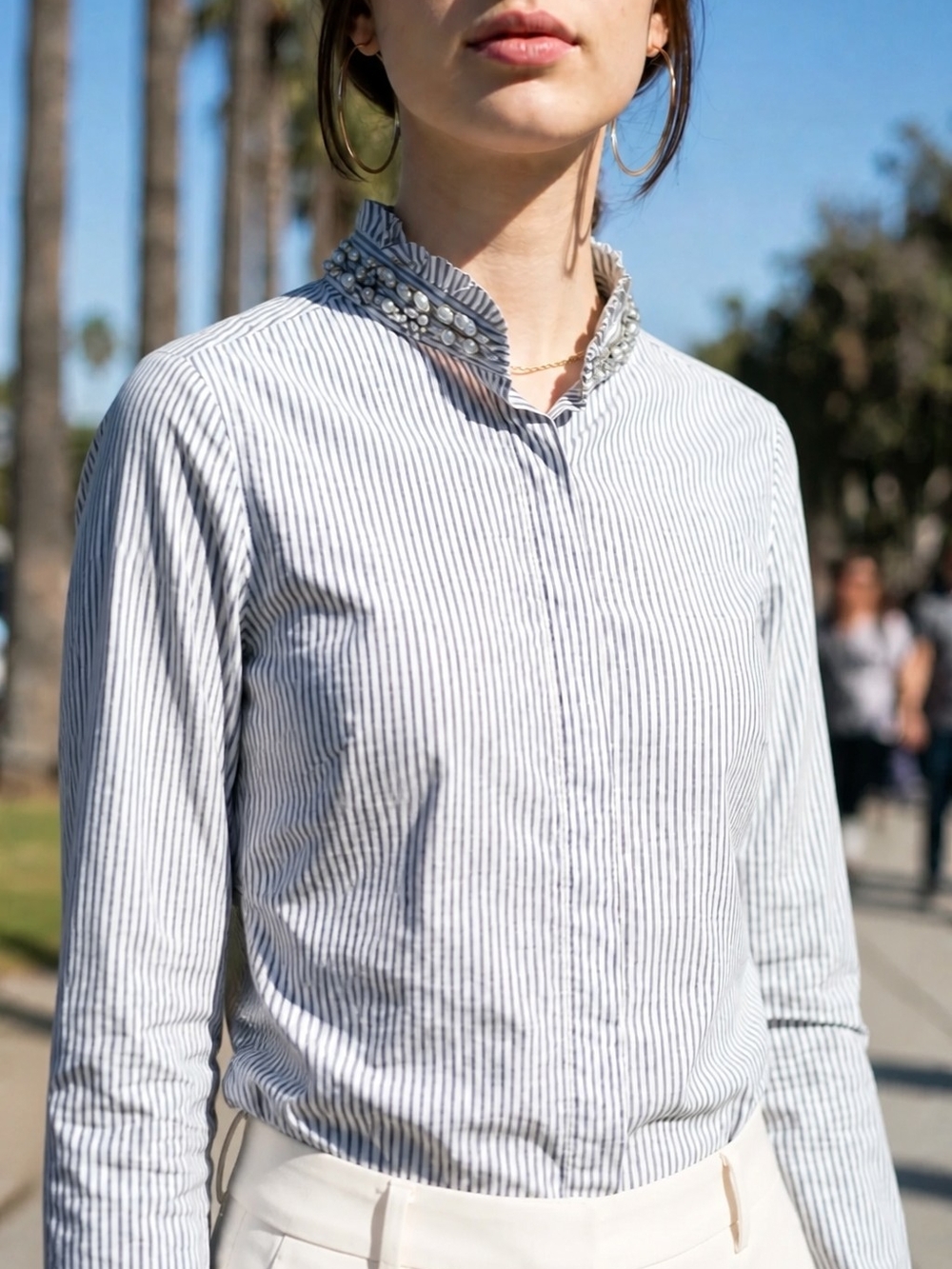 NWT Striped Rhinestone Jeweled Collar Button-Front Shirt in White and Navy sz 6